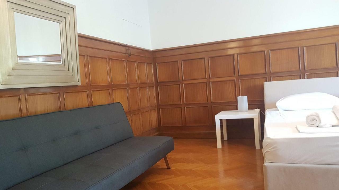 Violet Errathens Apartment - Athens Center, 7 Bd, 3 Bath Exterior foto