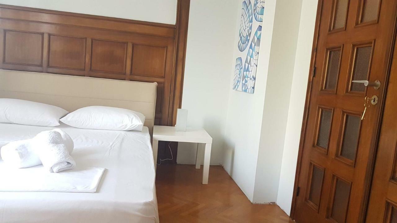 Violet Errathens Apartment - Athens Center, 7 Bd, 3 Bath Exterior foto