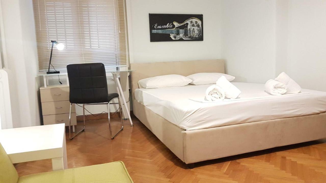Violet Errathens Apartment - Athens Center, 7 Bd, 3 Bath Exterior foto